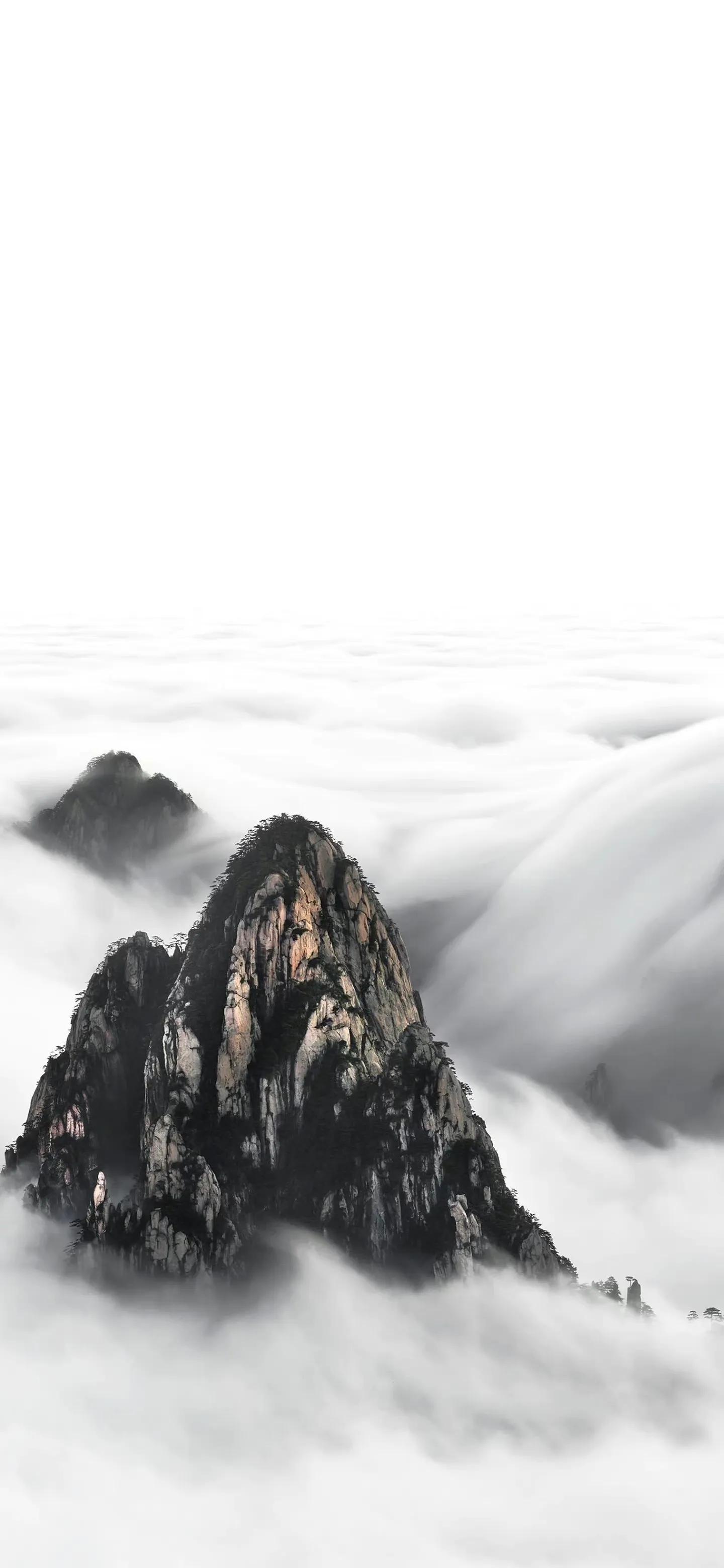 最新军事动态下的心灵探索，自然美景与内心平静的追寻