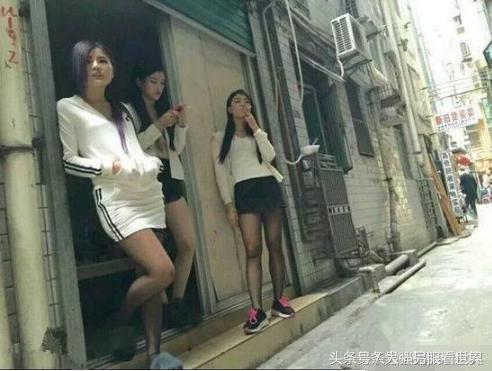 小巷深处的神秘风情店探秘，揭秘最新卖淫法规