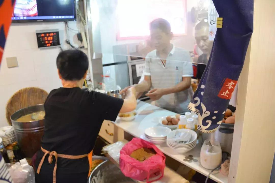 学科排名更新揭秘，小巷中的特色小店奇妙之旅