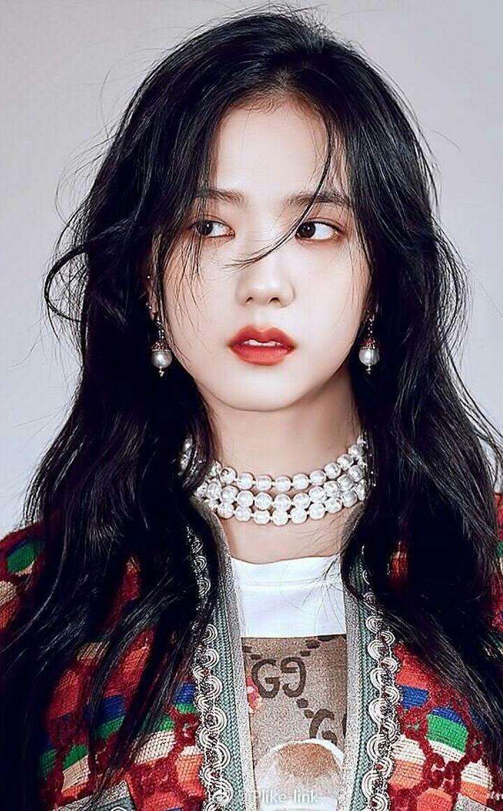 Jisoo最新单曲闪耀音乐界，璀璨新星绽放光芒