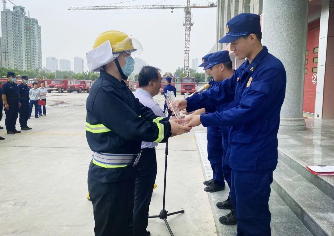 新乡中院与自然美景的邂逅，寻找内心的平和之旅