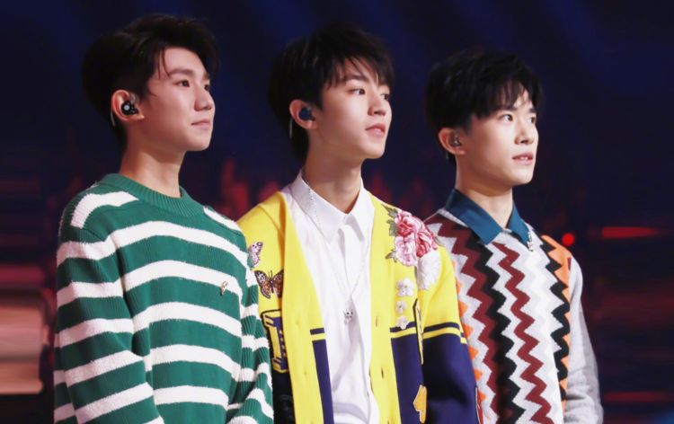 TFBoys明星，舞台到人生的蜕变之路——自信与成就感的源泉