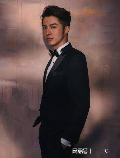 最伟大男演员的趣事与情感纽带，探寻巨星背后的日常与情感世界