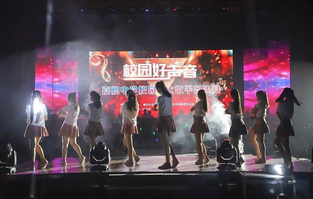 陌陌比赛现场小诗妹，青春与梦想的较量之夜