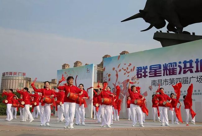 南昌广场舞新风潮，与自然共舞，探寻内心宁静之旅
