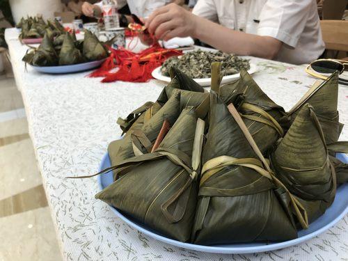 探秘小巷风情与神秘小店，今日龙舟比赛地点揭晓！