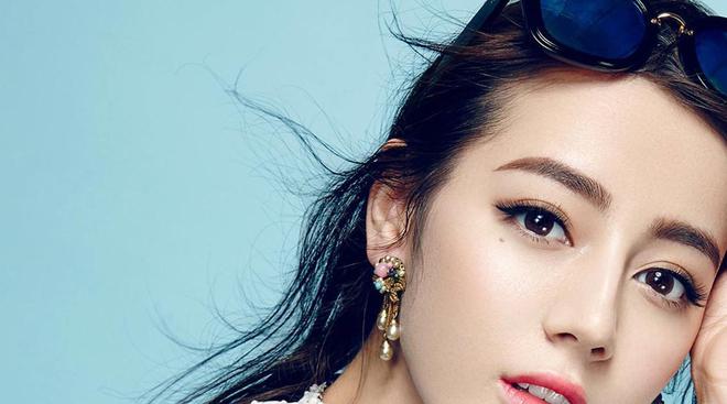 额头窄明星的面部美学独特诠释