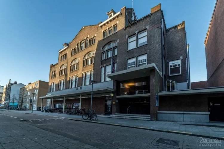 去电影院的跨文化体验与观点碰撞英文表达下的深度探索