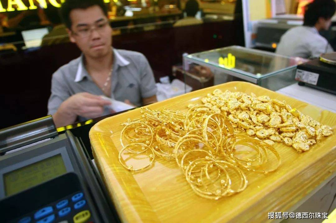 黄金回收攻略，掌握价格变化，让黄金闪耀人生舞台，实现价值最大化！