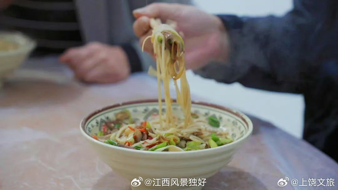 小巷美食秘境探秘